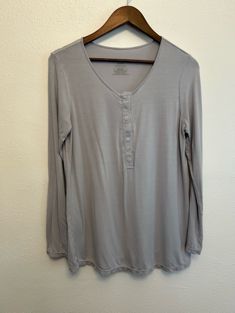 Magnetic Me Women’s Grey Magnetic Front Long Sleeve Pajama Top